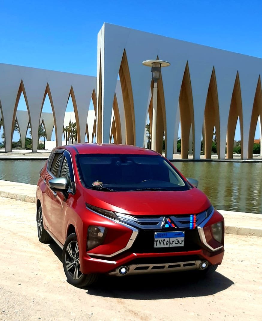 mitsubishi xpander black 12