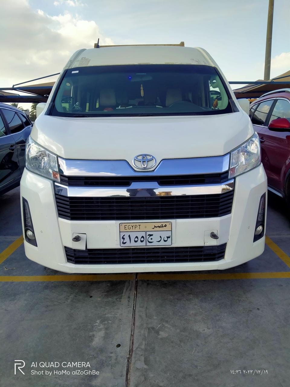 toyota hiace 01